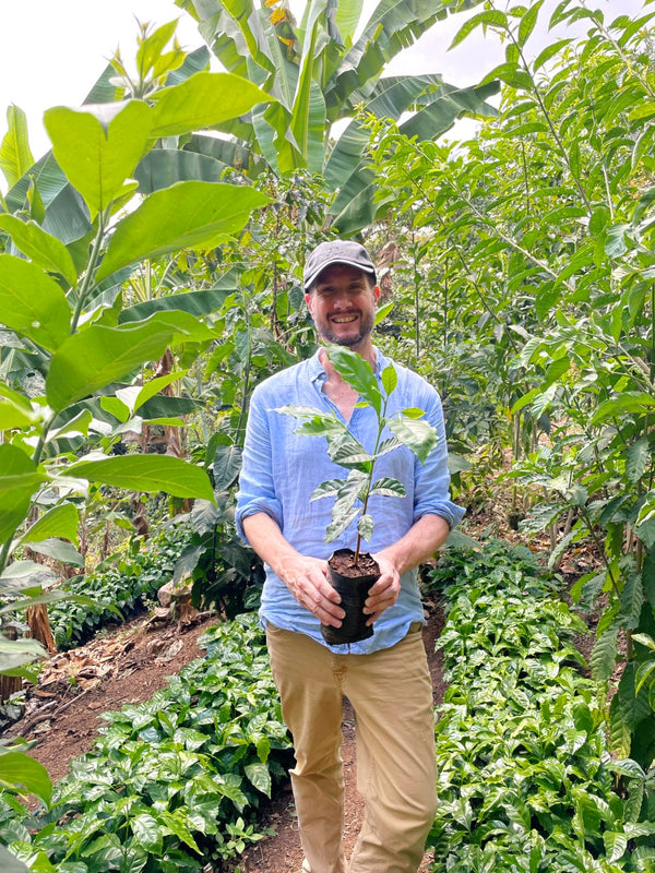 el-salvador-farm-chris-at-nursery